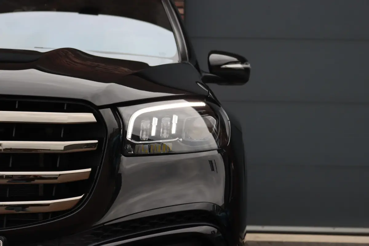 580 V8 4MATIC AMG Line | Facelift | Airmatic | Panoramadak | Massage | Stoelventilatie | Memory | Burmester High End | HUD | Surround Camera | Trekhaak | Soft-Close | Vlakkenverwarming |
