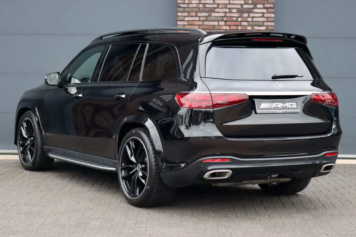 580 V8 4MATIC AMG Line | Facelift | Airmatic | Panoramadak | Massage | Stoelventilatie | Memory | Burmester High End | HUD | Surround Camera | Trekhaak | Soft-Close | Vlakkenverwarming |