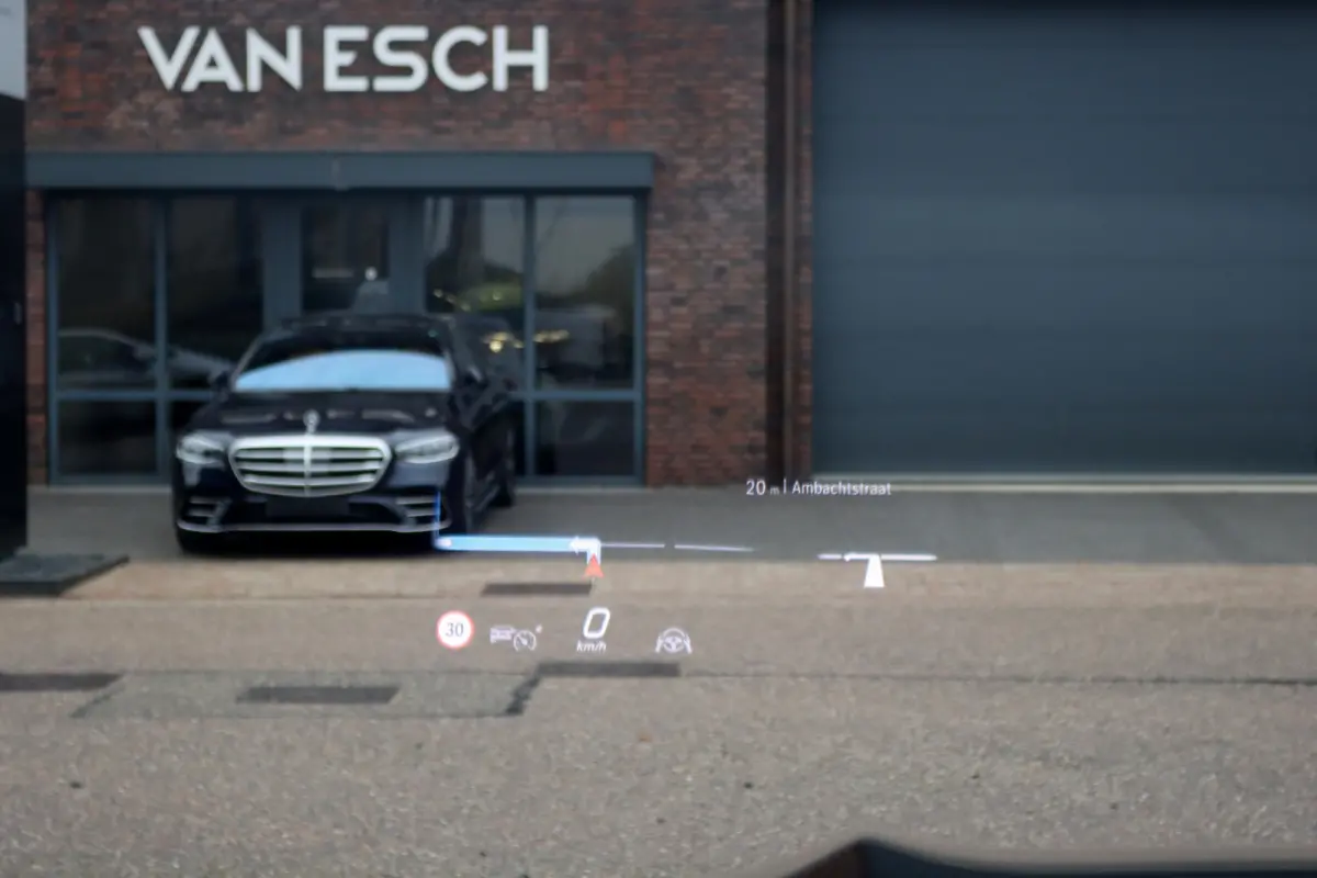 580 V8 4MATIC AMG Line | Facelift | Airmatic | Panoramadak | Massage | Stoelventilatie | Memory | Burmester High End | HUD | Surround Camera | Trekhaak | Soft-Close | Vlakkenverwarming |