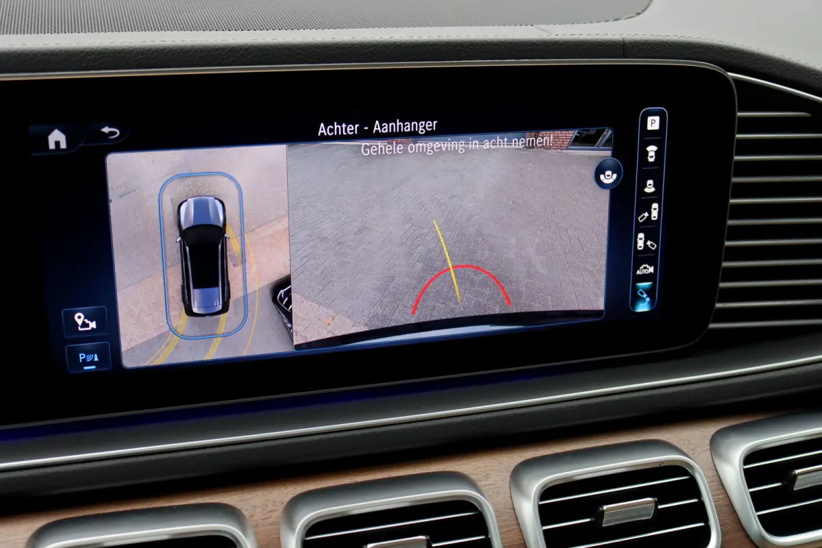 580 V8 4MATIC AMG Line | Facelift | Airmatic | Panoramadak | Massage | Stoelventilatie | Memory | Burmester High End | HUD | Surround Camera | Trekhaak | Soft-Close | Vlakkenverwarming |