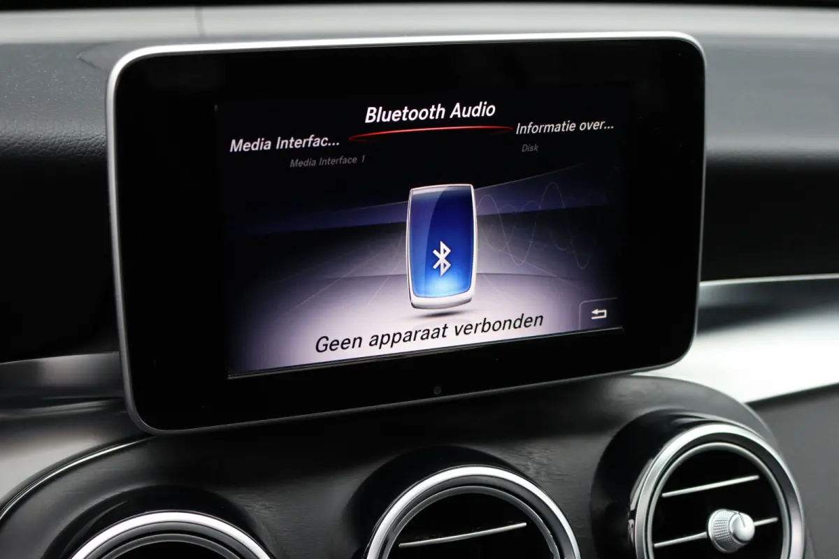 250 4MATIC AMG Line | Schuifdak | Dodehoekassistent | Nightpakket | Stoelverwarming | Camera | Zitcomfortpakket | Navigatie | Cruise Control | High Perf. LED |