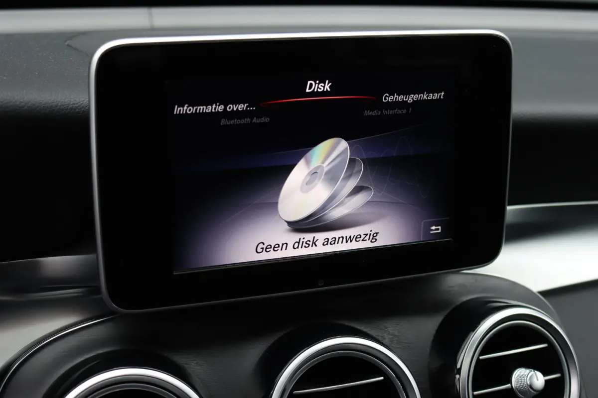 250 4MATIC AMG Line | Schuifdak | Dodehoekassistent | Nightpakket | Stoelverwarming | Camera | Zitcomfortpakket | Navigatie | Cruise Control | High Perf. LED |