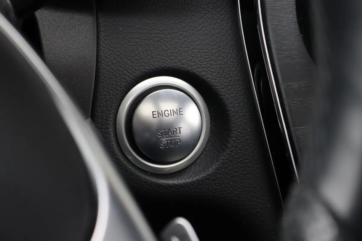 250 4MATIC AMG Line | Schuifdak | Dodehoekassistent | Nightpakket | Stoelverwarming | Camera | Zitcomfortpakket | Navigatie | Cruise Control | High Perf. LED |