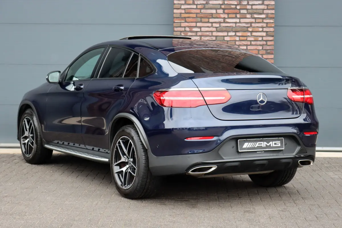 250 4MATIC AMG Line | Schuifdak | Dodehoekassistent | Nightpakket | Stoelverwarming | Camera | Zitcomfortpakket | Navigatie | Cruise Control | High Perf. LED |