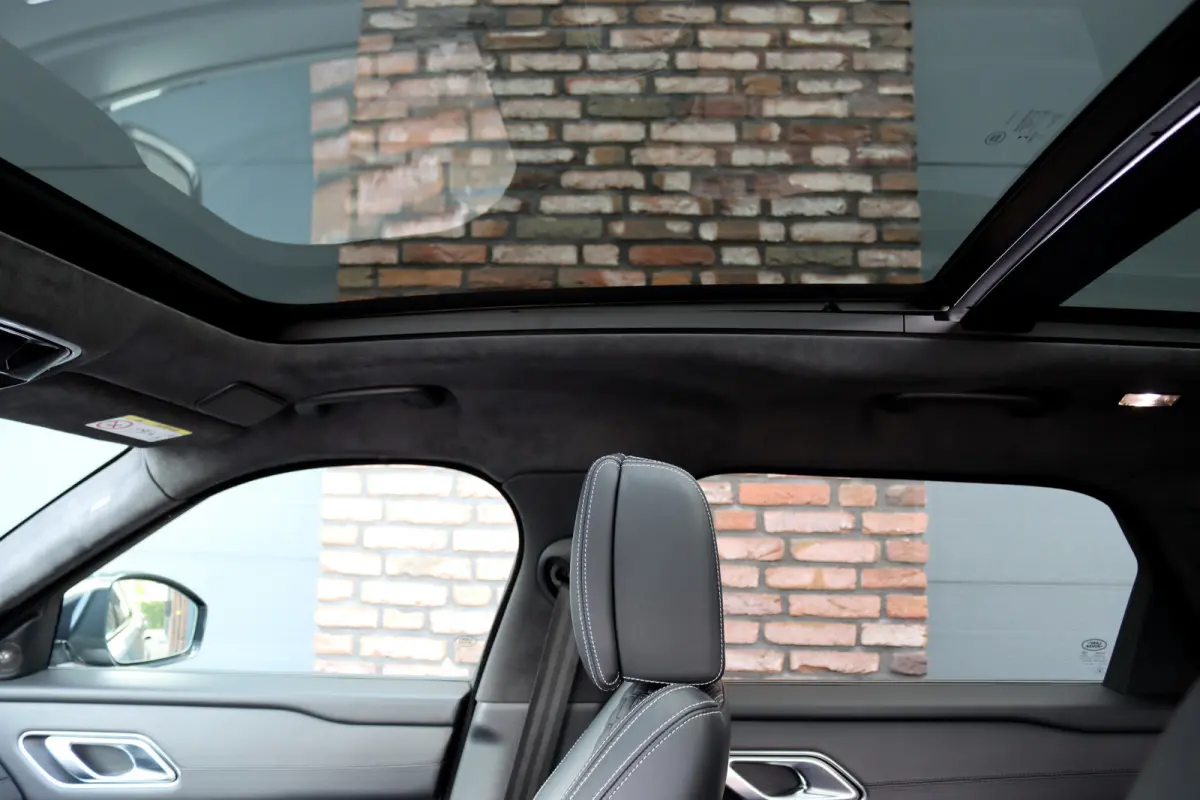 5.0 V8 SV Autobiography Dynamic Edition Aut8 | Panoramadak | Adaptieve Cruise Control | Meridian Signature | Massage | Stoelventilatie | Verwarmd Stuurwiel | HUD |