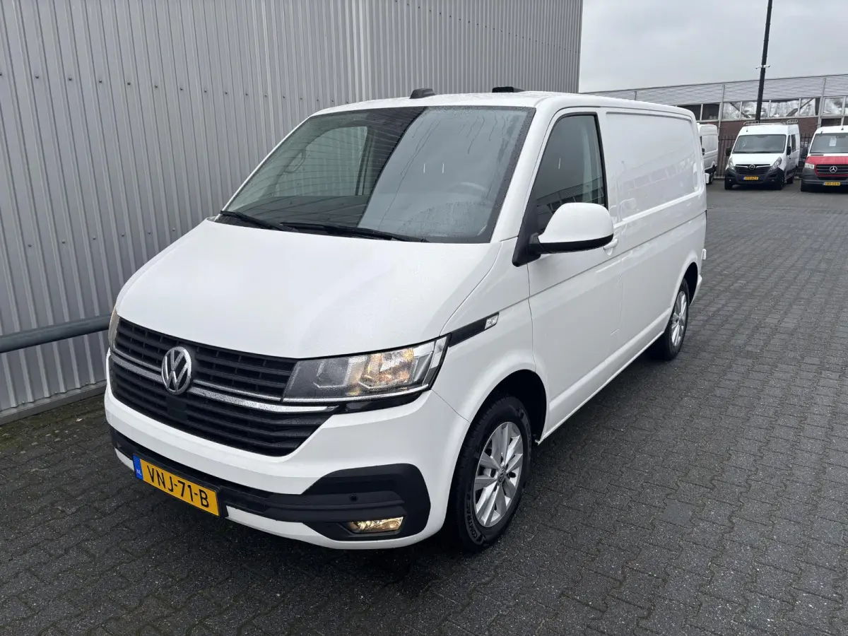 2.0 TDI L1H1*AUTOM.*CARPLAY*A/C*CRUISE*NAVI*HAAK*