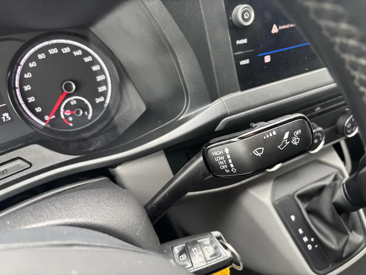 2.0 TDI L1H1*AUTOM.*CARPLAY*A/C*CRUISE*NAVI*HAAK*
