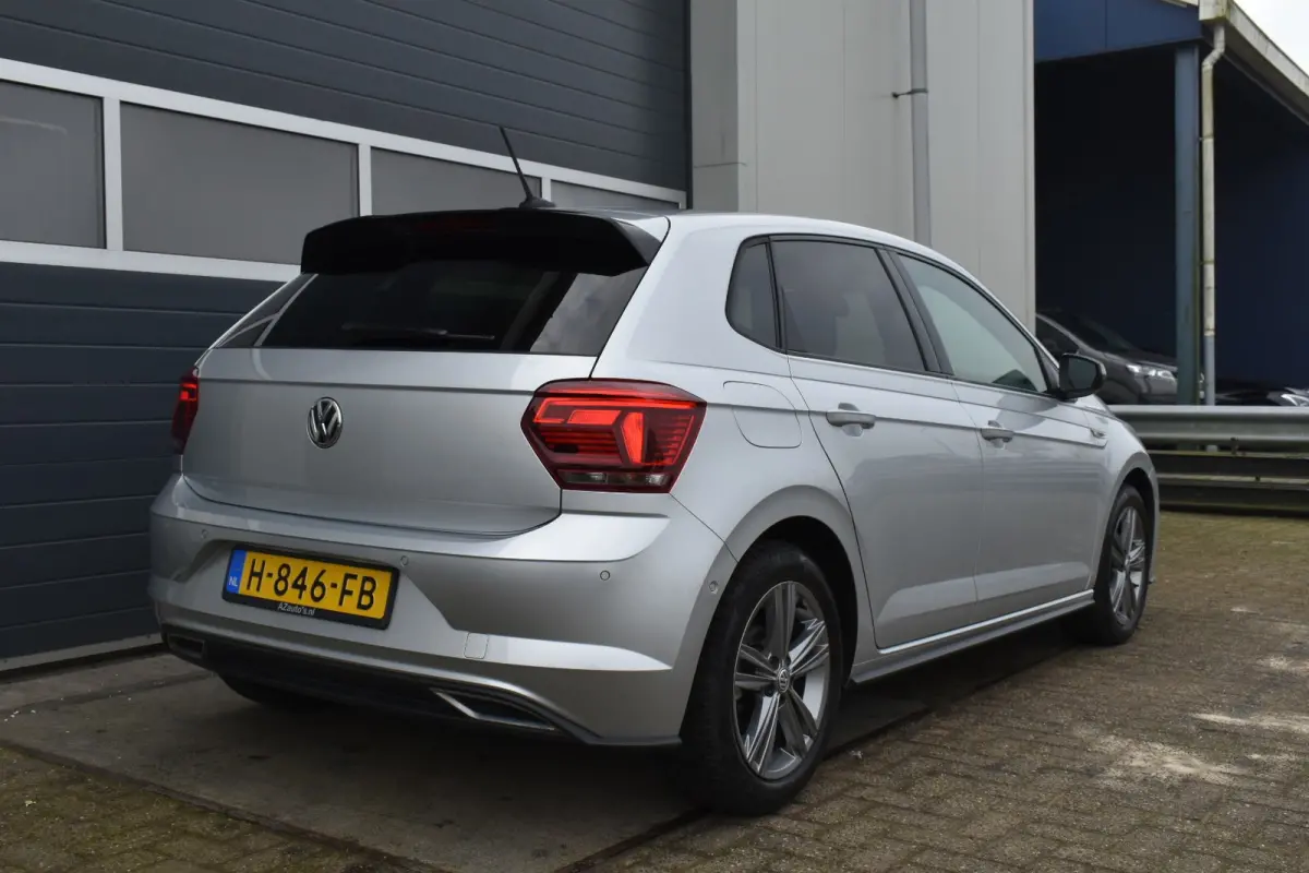1.0 TSI Highline R-Line Automaat leer !!