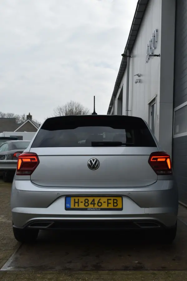 1.0 TSI Highline R-Line Automaat leer !!