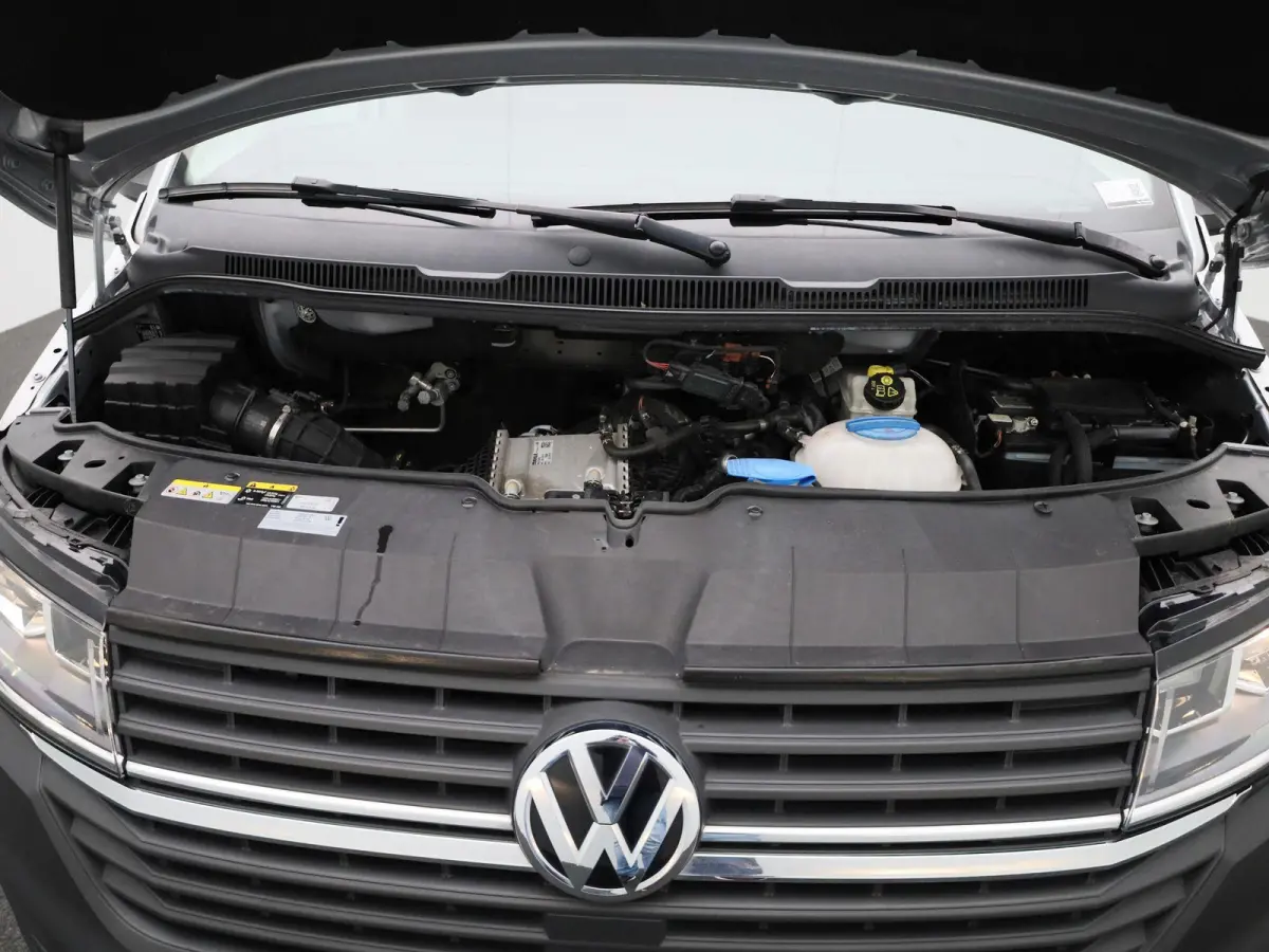 2.0 TDI L2H1 150PK | Multifuntioneel Stuurwiel | Airco | Alarm | Parkeerhulp Achter | Cruise Control | Radio | Sortimo | TomTom Navigatie | Armleuningen | Elektrisch Verstel/Verwarmbare Spie