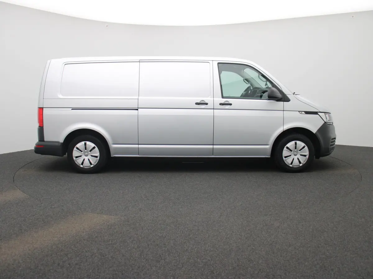 2.0 TDI L2H1 150PK | Multifuntioneel Stuurwiel | Airco | Alarm | Parkeerhulp Achter | Cruise Control | Radio | Sortimo | TomTom Navigatie | Armleuningen | Elektrisch Verstel/Verwarmbare Spie