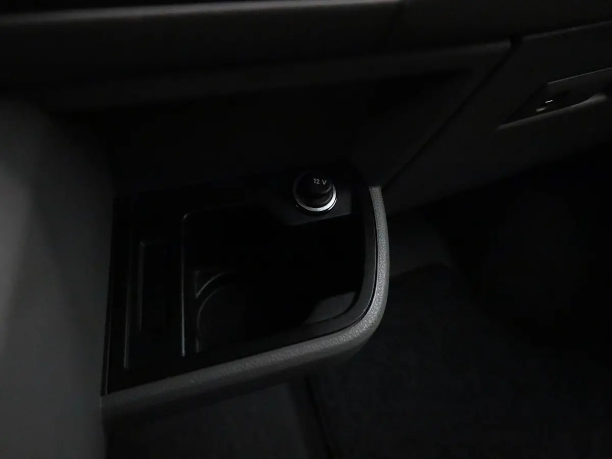 2.0 TDI L2H1 150PK | Multifuntioneel Stuurwiel | Airco | Alarm | Parkeerhulp Achter | Cruise Control | Radio | Sortimo | TomTom Navigatie | Armleuningen | Elektrisch Verstel/Verwarmbare Spie