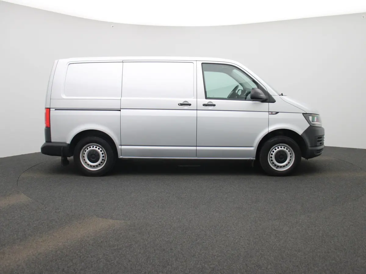 2.0 TDI DSG 150PK | Automaat | Sortimo | Multifuntioneel Stuurwiel | Cruise Control | Airco | Bluetooth | Leer | Parkeersensoren Achter | App Connect | Navigatie | Elektrisch Verstelbare Spi