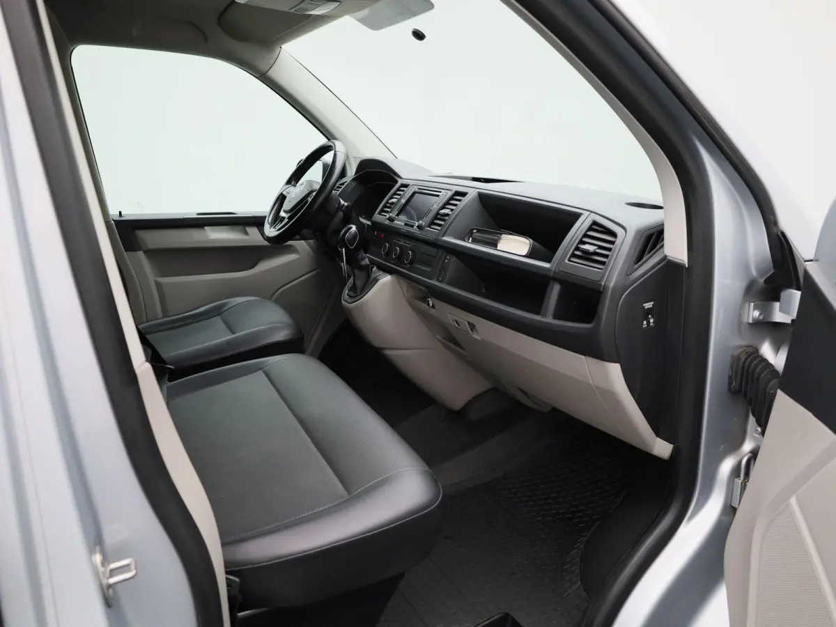 2.0 TDI DSG 150PK | Automaat | Sortimo | Multifuntioneel Stuurwiel | Cruise Control | Airco | Bluetooth | Leer | Parkeersensoren Achter | App Connect | Navigatie | Elektrisch Verstelbare Spi
