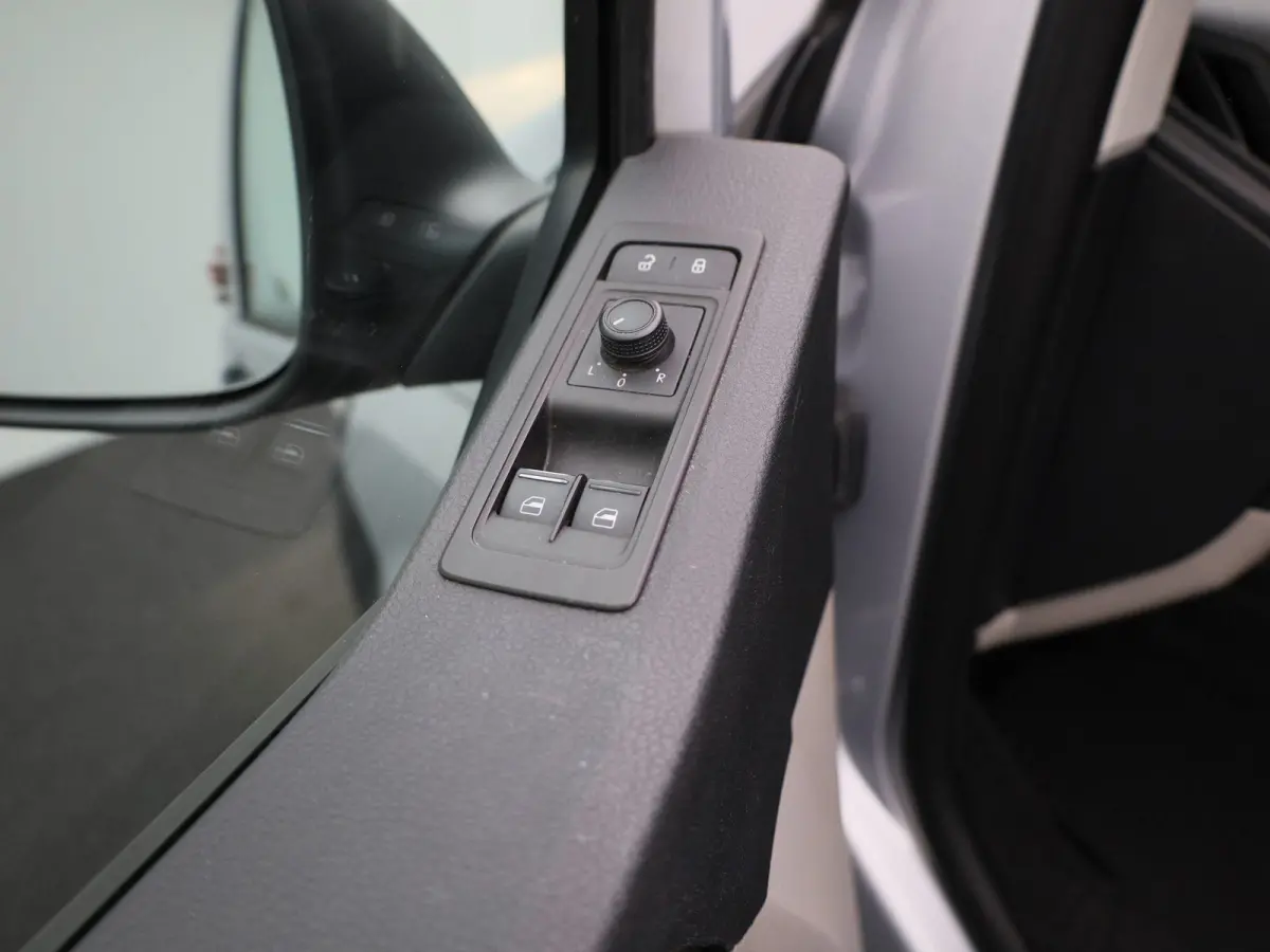 2.0 TDI DSG 150PK | Automaat | Sortimo | Multifuntioneel Stuurwiel | Cruise Control | Airco | Bluetooth | Leer | Parkeersensoren Achter | App Connect | Navigatie | Elektrisch Verstelbare Spi