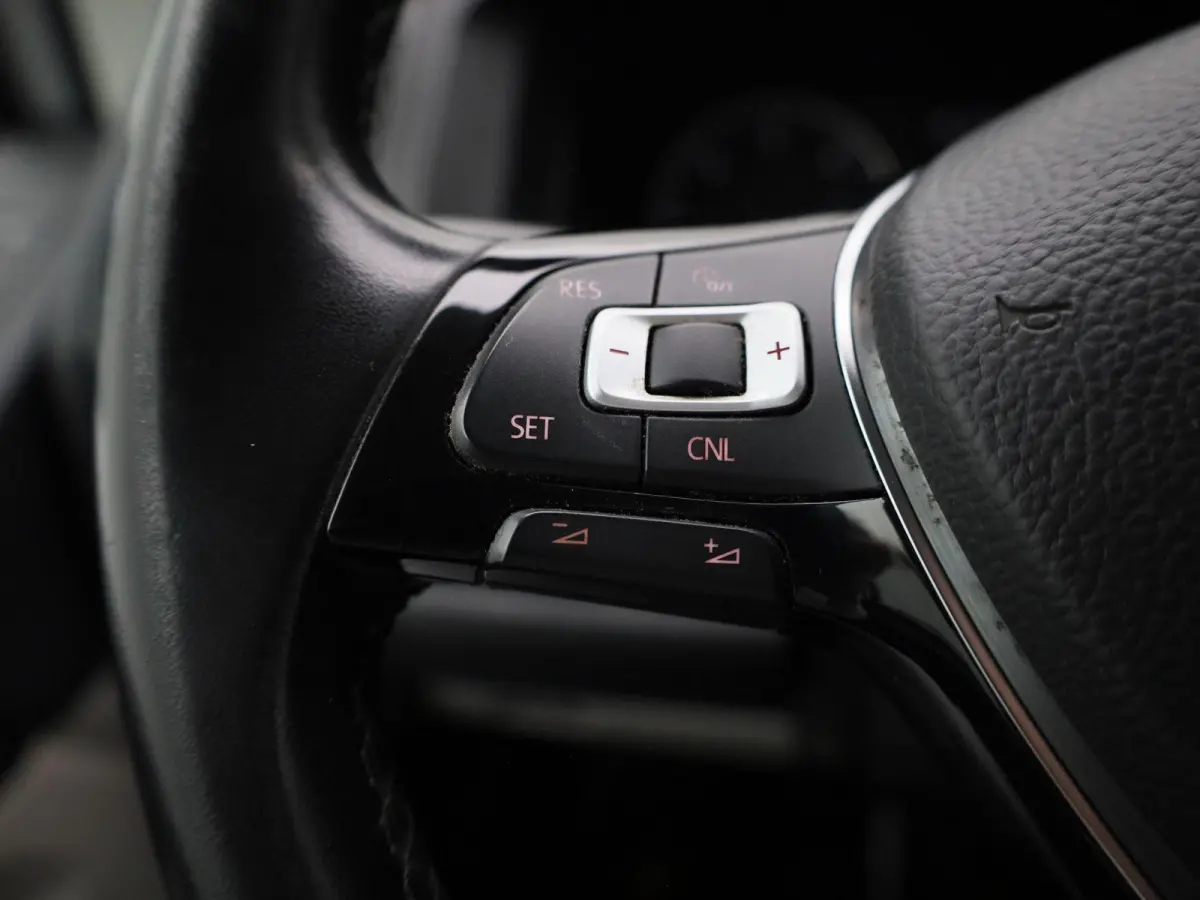 2.0 TDI DSG 150PK | Automaat | Sortimo | Multifuntioneel Stuurwiel | Cruise Control | Airco | Bluetooth | Leer | Parkeersensoren Achter | App Connect | Navigatie | Elektrisch Verstelbare Spi