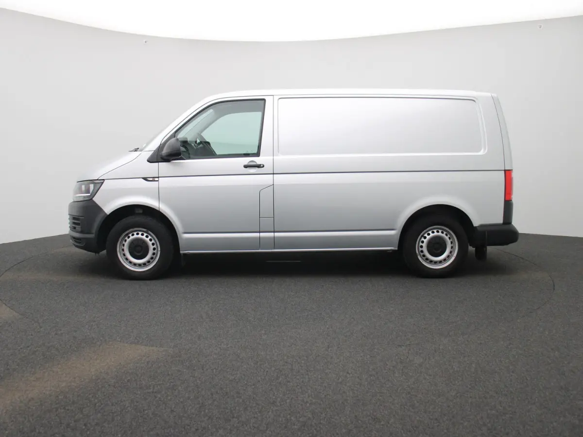 2.0 TDI DSG 150PK | Automaat | Sortimo | Multifuntioneel Stuurwiel | Cruise Control | Airco | Bluetooth | Leer | Parkeersensoren Achter | App Connect | Navigatie | Elektrisch Verstelbare Spi