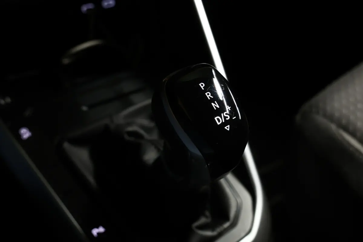 1.0 TSI Highline MODEL 23 AUT VIRTUAL DashB CARPLAY AIRCO STOELVW R line Vlgn PDC "21