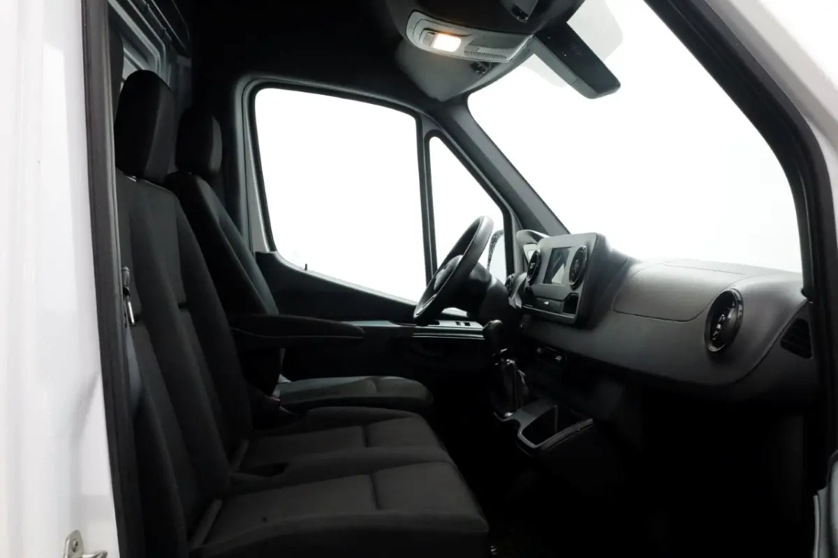 311 CDI 115pk L2H2 Airco/CarPlay 10-2023