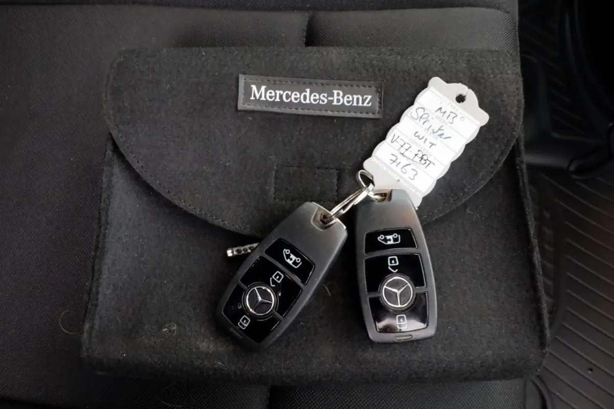 311 CDI 115pk L2H2 Airco/CarPlay 10-2023
