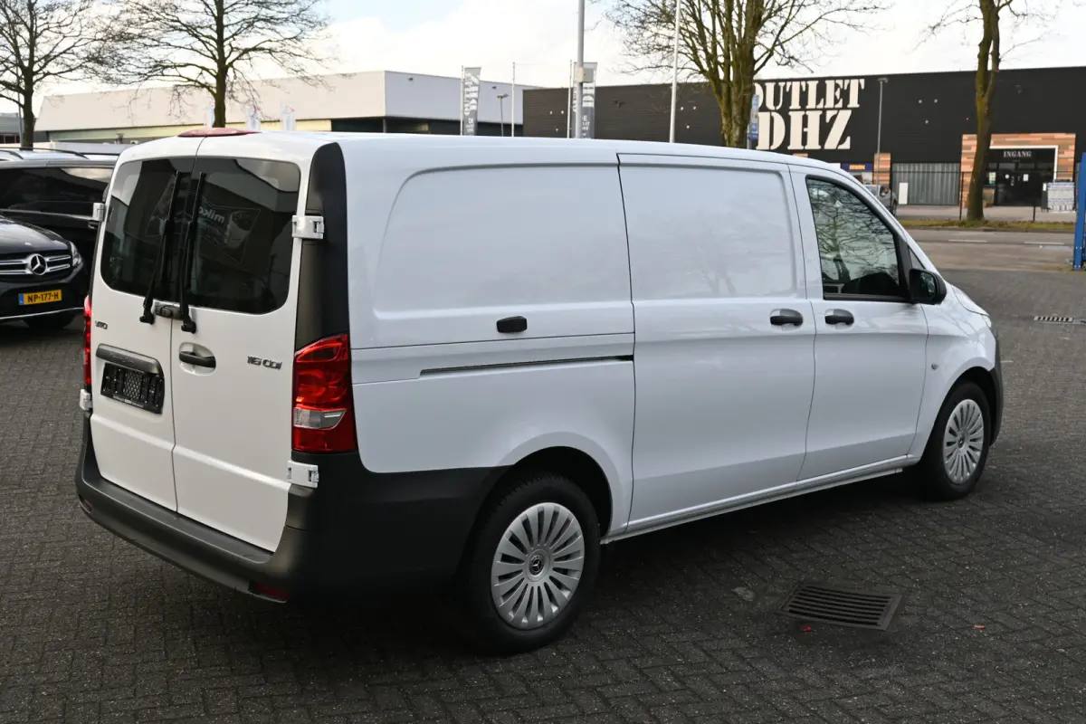 116 CDI L2 Pro Navigatie met camera, 270 Graden achterdeuren met ruiten