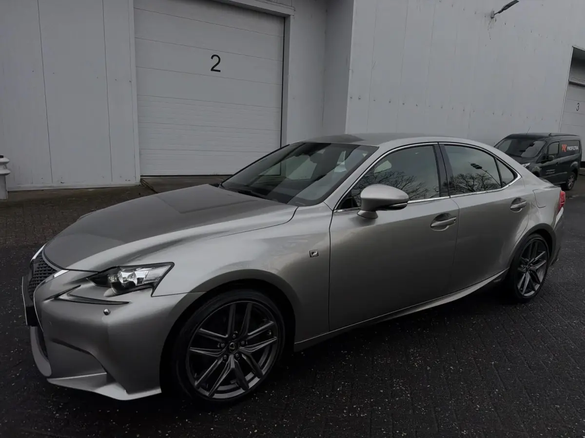300h F Sport - LEVINSON/NAVI/STOELKOEL/CAMERA/NAP
