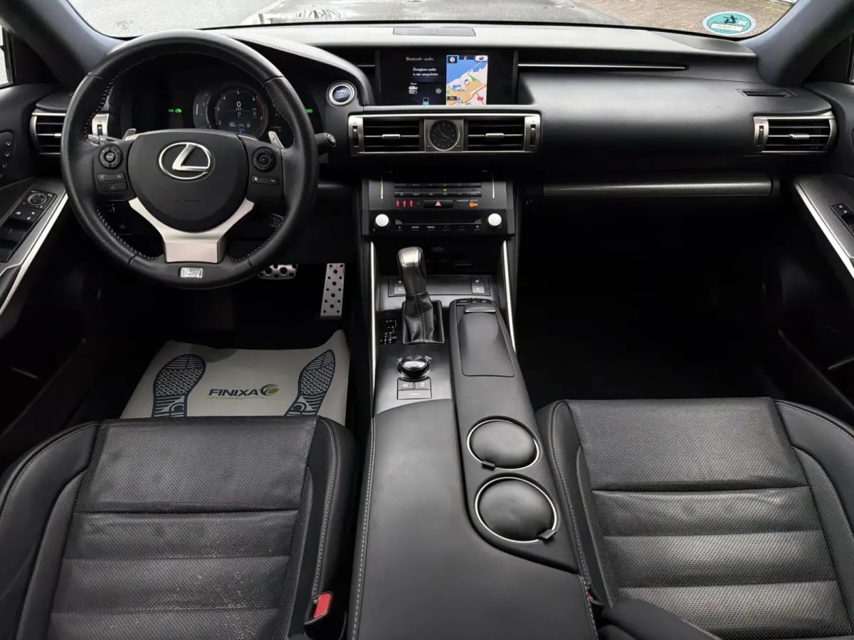 300h F Sport - LEVINSON/NAVI/STOELKOEL/CAMERA/NAP