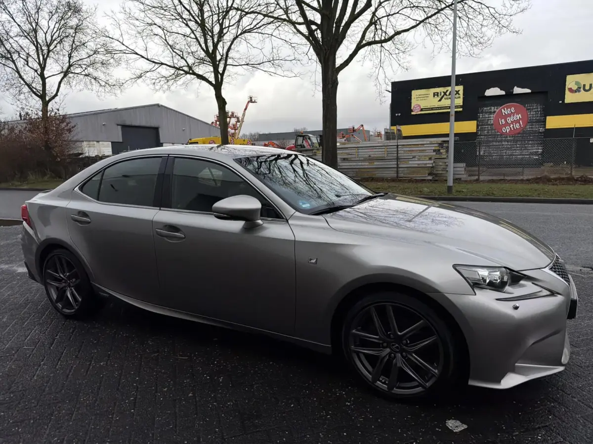 300h F Sport - LEVINSON/NAVI/STOELKOEL/CAMERA/NAP