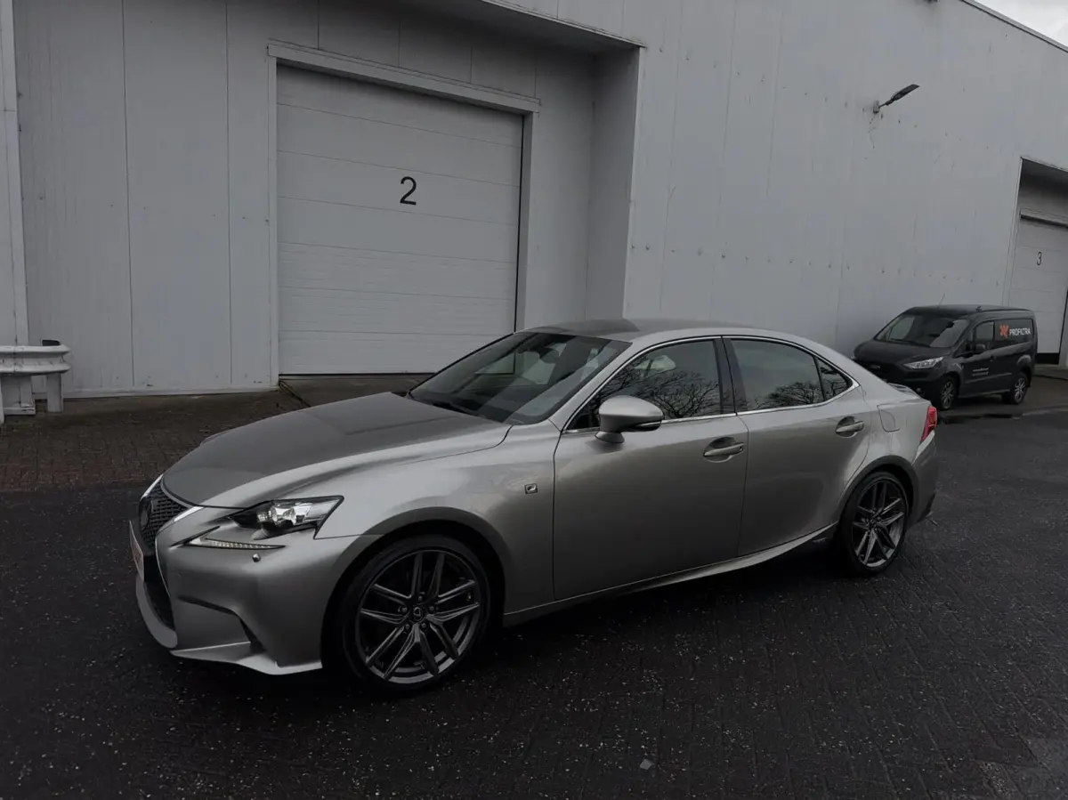300h F Sport - LEVINSON/NAVI/STOELKOEL/CAMERA/NAP