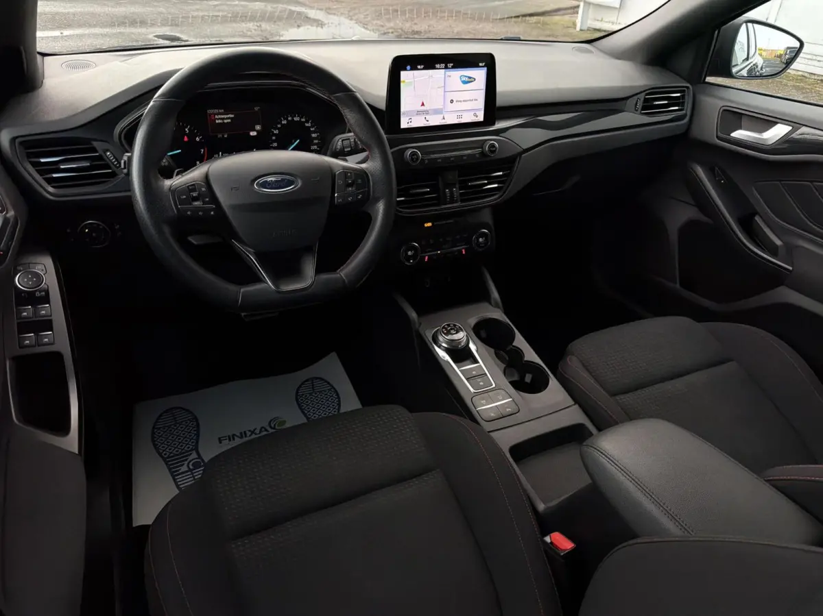 1.0 EcoBoost ST-Line - CARPLAY/CLIMA/CAMERA