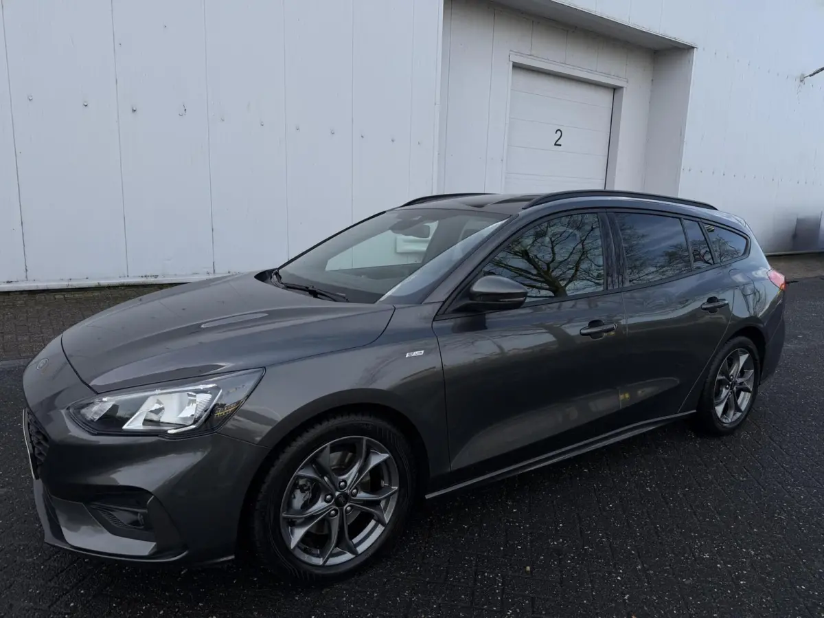 1.0 EcoBoost ST-Line - CARPLAY/CLIMA/CAMERA