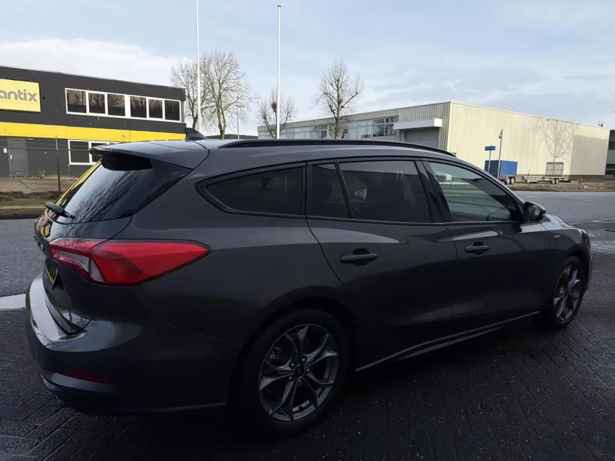 1.0 EcoBoost ST-Line - CARPLAY/CLIMA/CAMERA