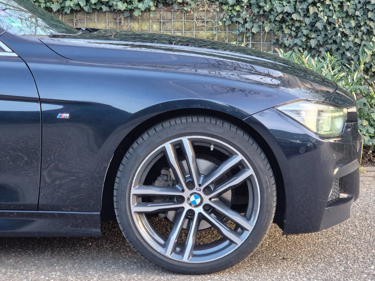 320i M Sport Individual Panoramdak Apple CarPlay Nbt Evo Navi Pro M Edition