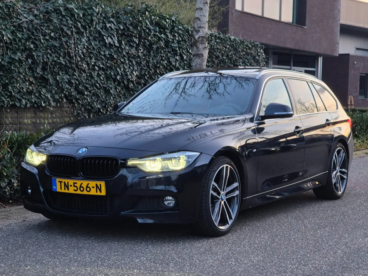 320i M Sport Individual Panoramdak Apple CarPlay Nbt Evo Navi Pro M Edition