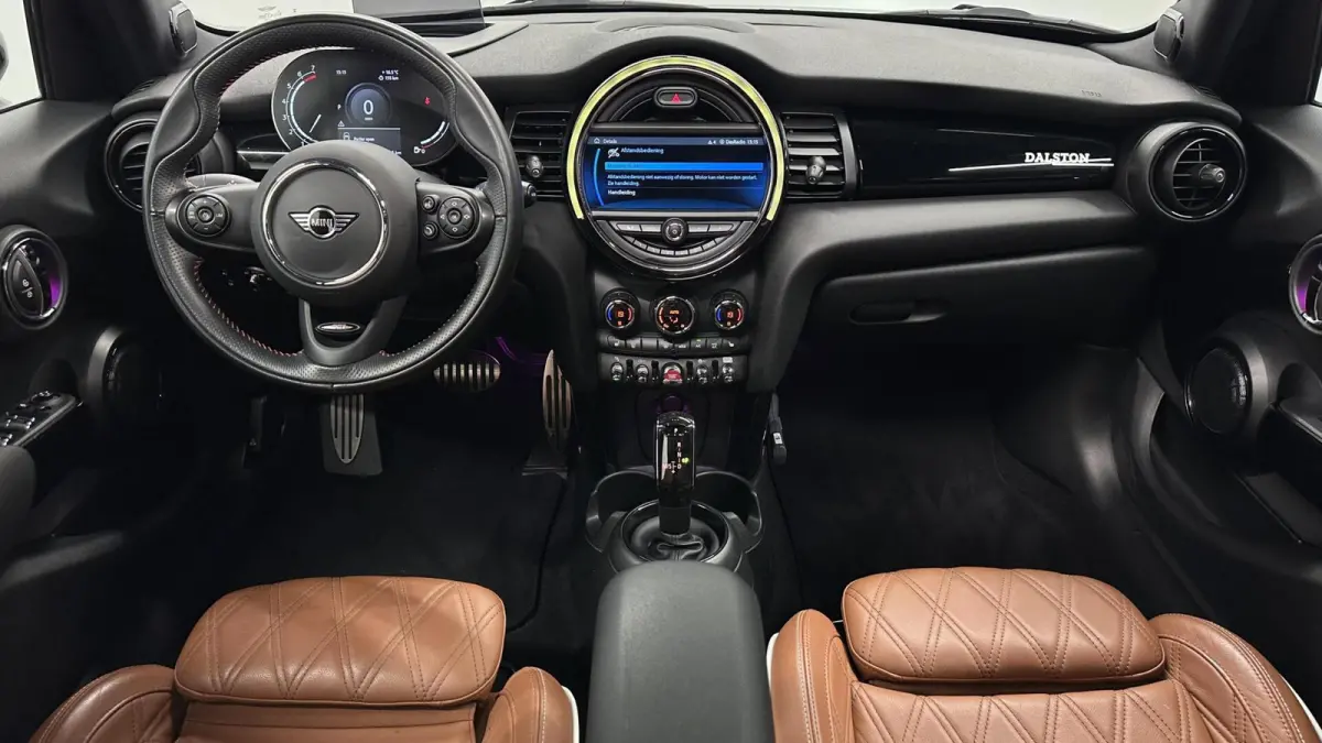 Mini 1.5 Dalston Edition JCW H&K PANO LEER CAMERA CRUISE NAVI CARPLAY.