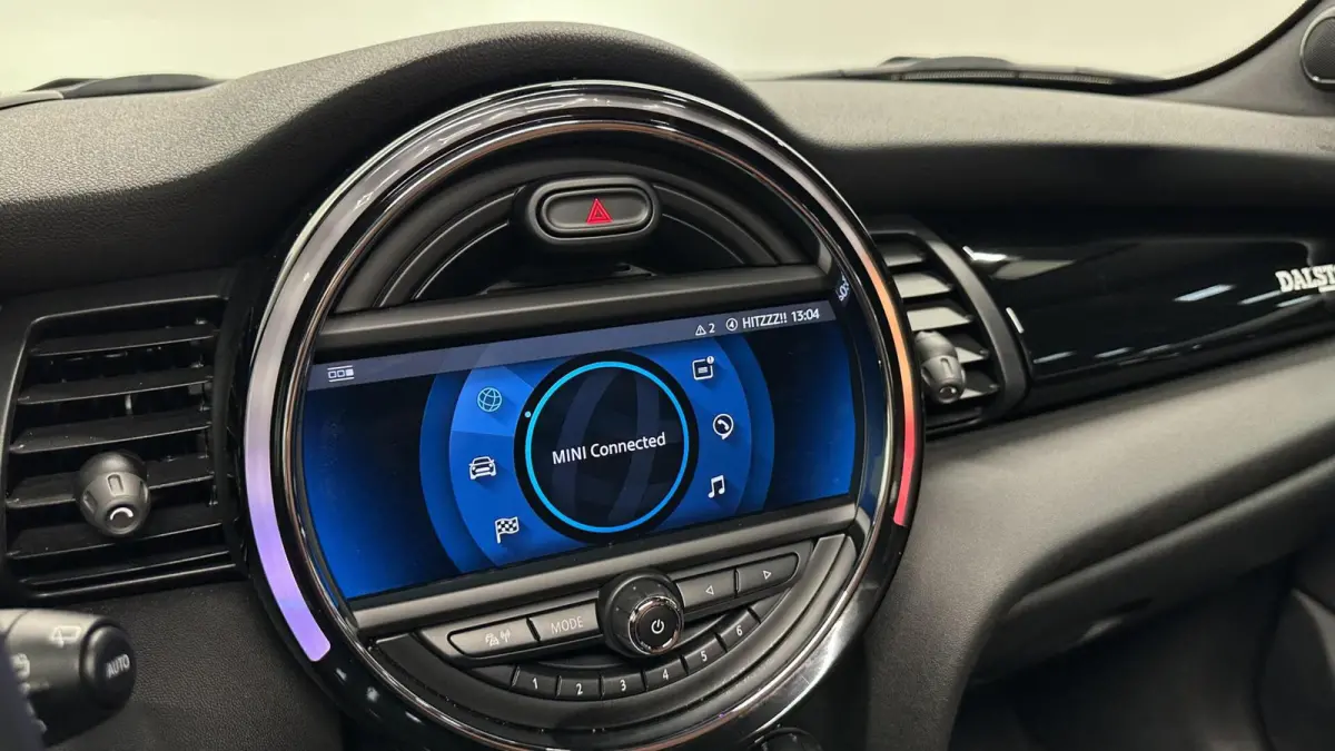 Mini 1.5 Dalston Edition JCW H&K PANO LEER CAMERA CRUISE NAVI CARPLAY.
