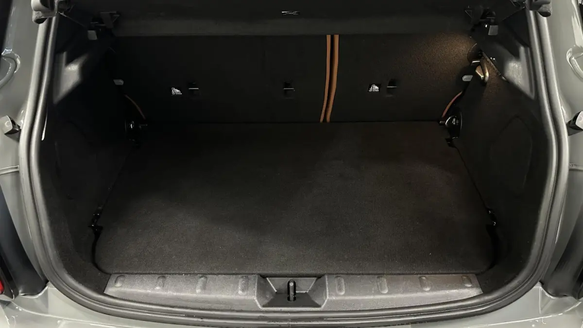 Mini 1.5 Dalston Edition JCW H&K PANO LEER CAMERA CRUISE NAVI CARPLAY.