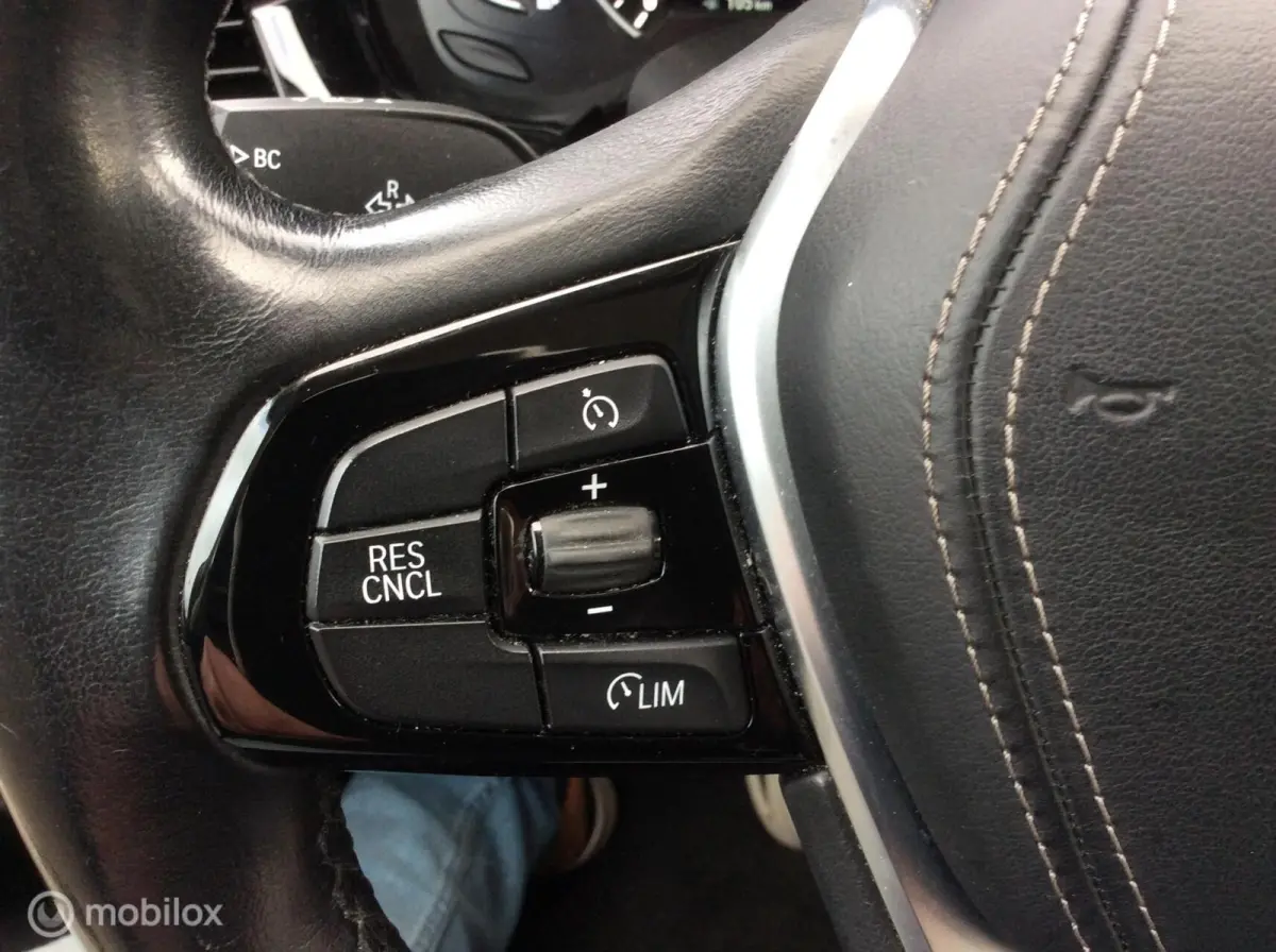 530i High Executive Nav Camera 19"lm vlg Sport st