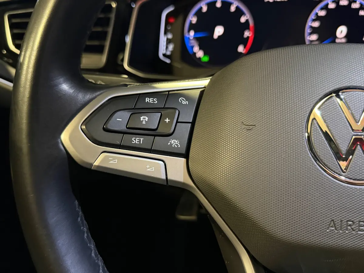 1.0 TSI R-Line Pano|Sfeer|IQ-light|Cam