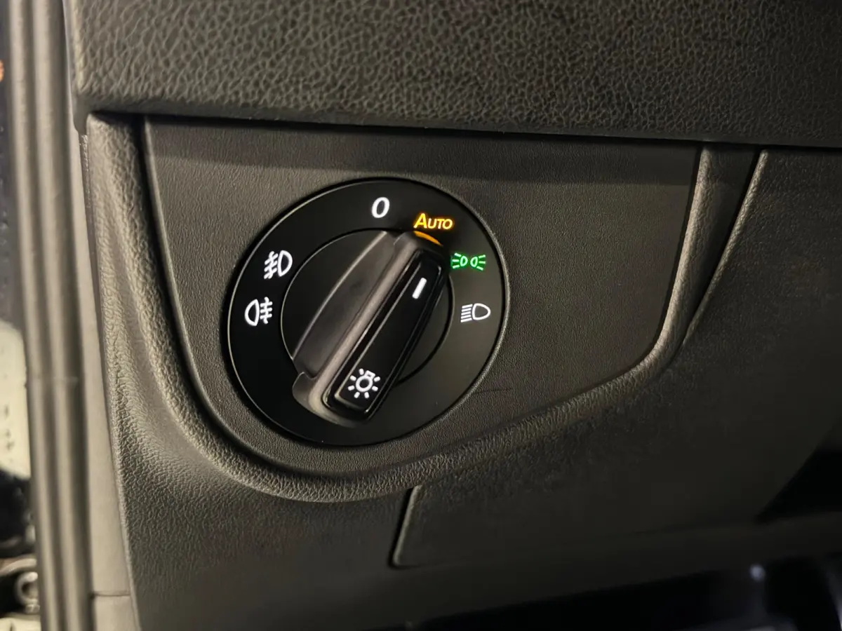 1.0 TSI R-Line Pano|Sfeer|IQ-light|Cam