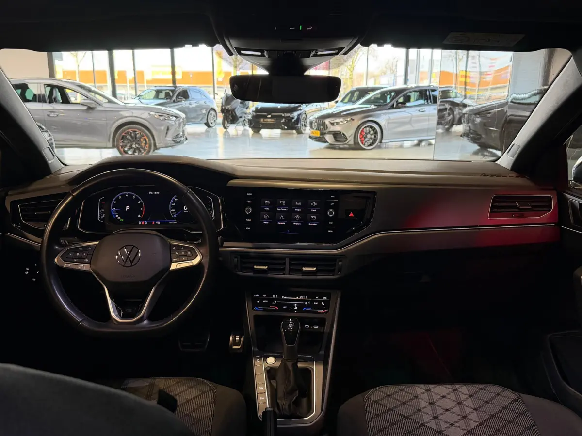 1.0 TSI R-Line Pano|Sfeer|IQ-light|Cam