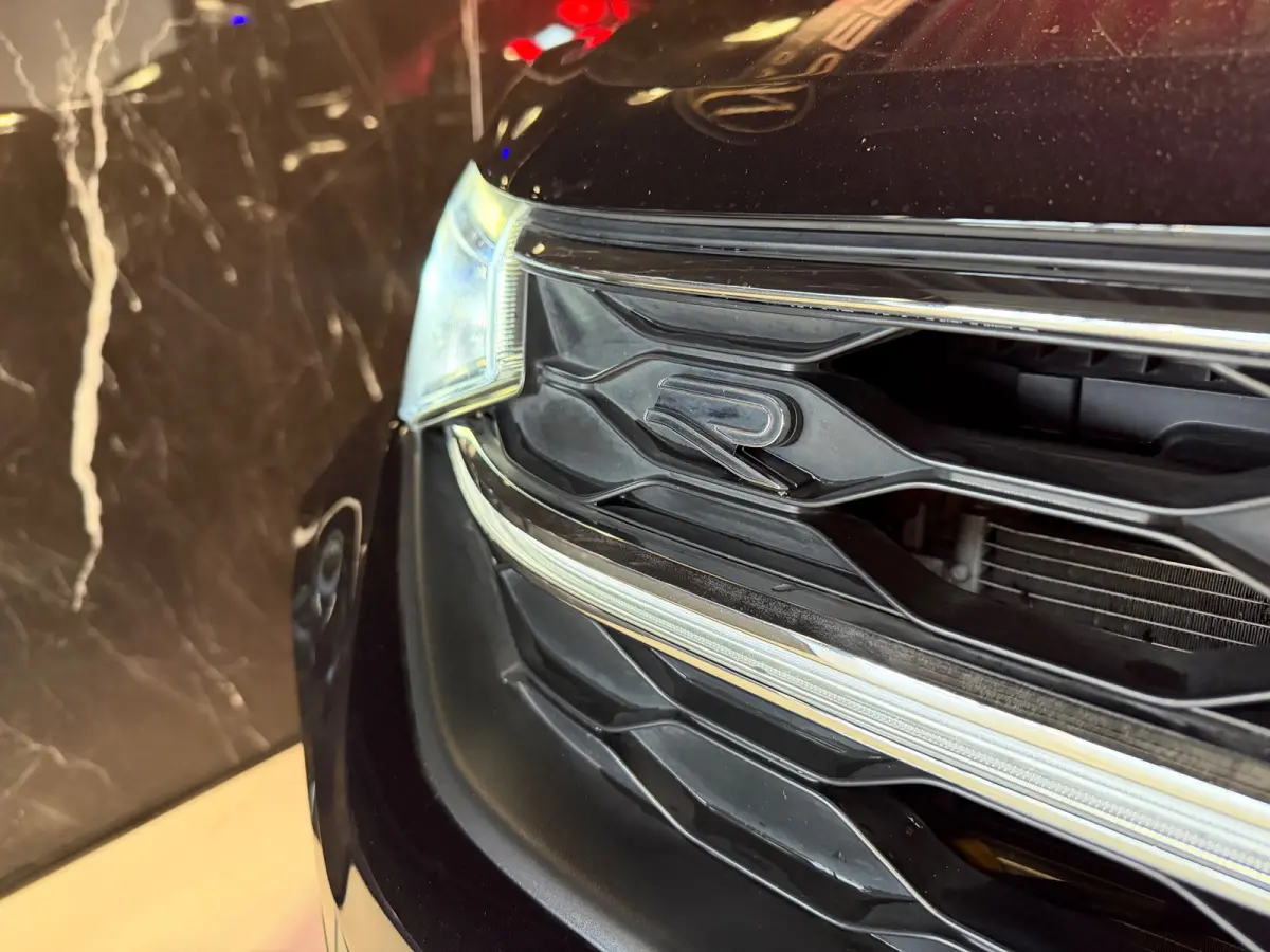1.0 TSI R-Line Pano|Sfeer|IQ-light|Cam