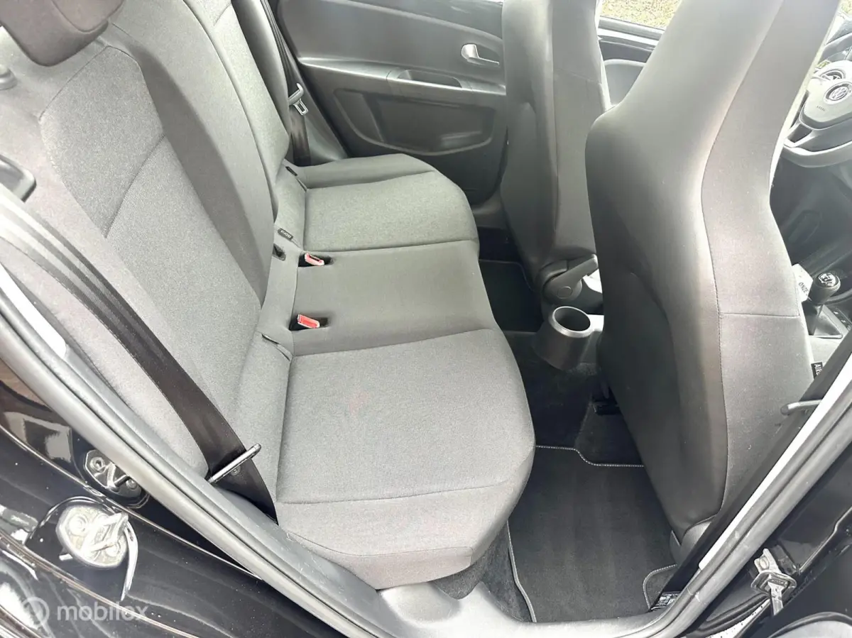 Up! 1.0 BMT move up! AIRCO BLUETOOTH ELEKTRISCH PAKKET ZEER ZUINIG WEINIG KILOMETERS!!