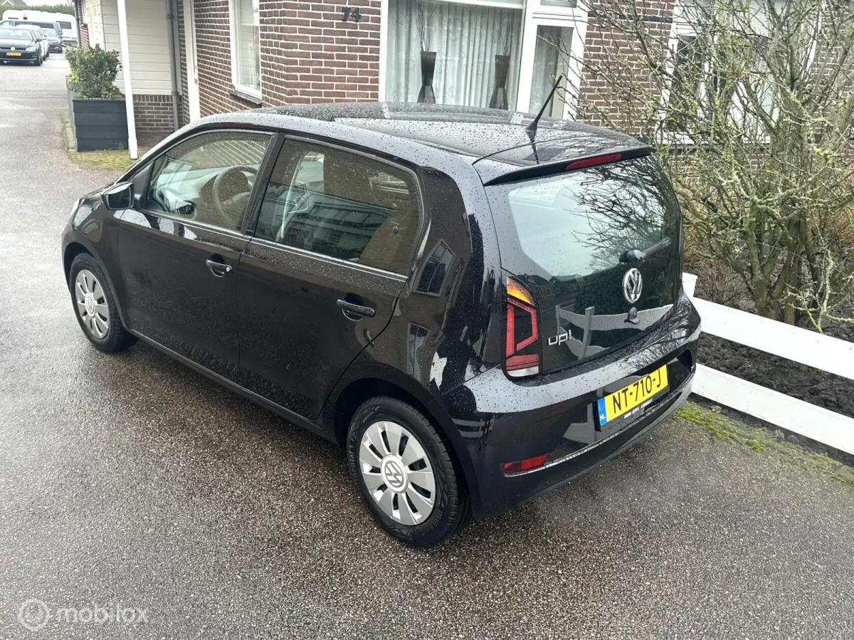 Up! 1.0 BMT move up! AIRCO BLUETOOTH ELEKTRISCH PAKKET ZEER ZUINIG WEINIG KILOMETERS!!
