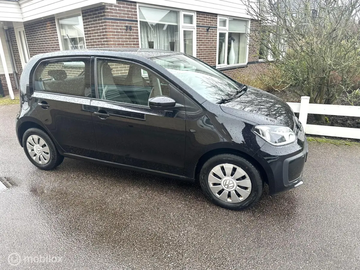 Up! 1.0 BMT move up! AIRCO BLUETOOTH ELEKTRISCH PAKKET ZEER ZUINIG WEINIG KILOMETERS!!