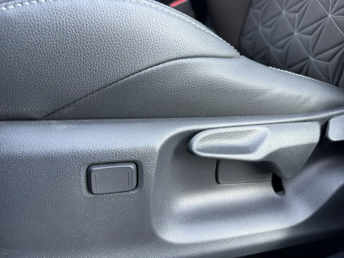 1.5 Hybrid 130 Executive / Bi tone | BSM | Head-up display | PDC V+A | Rijklaar!!