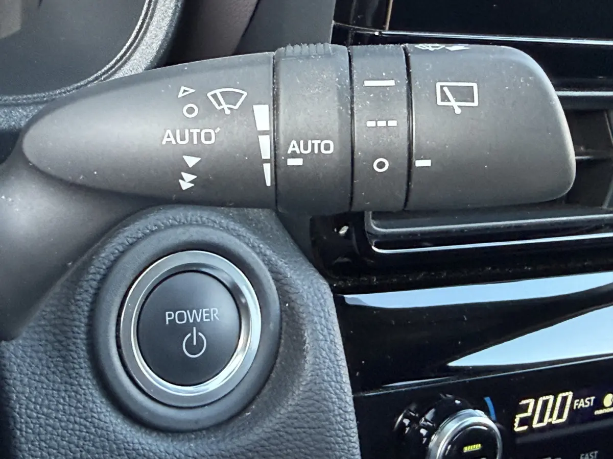 1.5 Hybrid 130 Executive / Bi tone | BSM | Head-up display | PDC V+A | Rijklaar!!