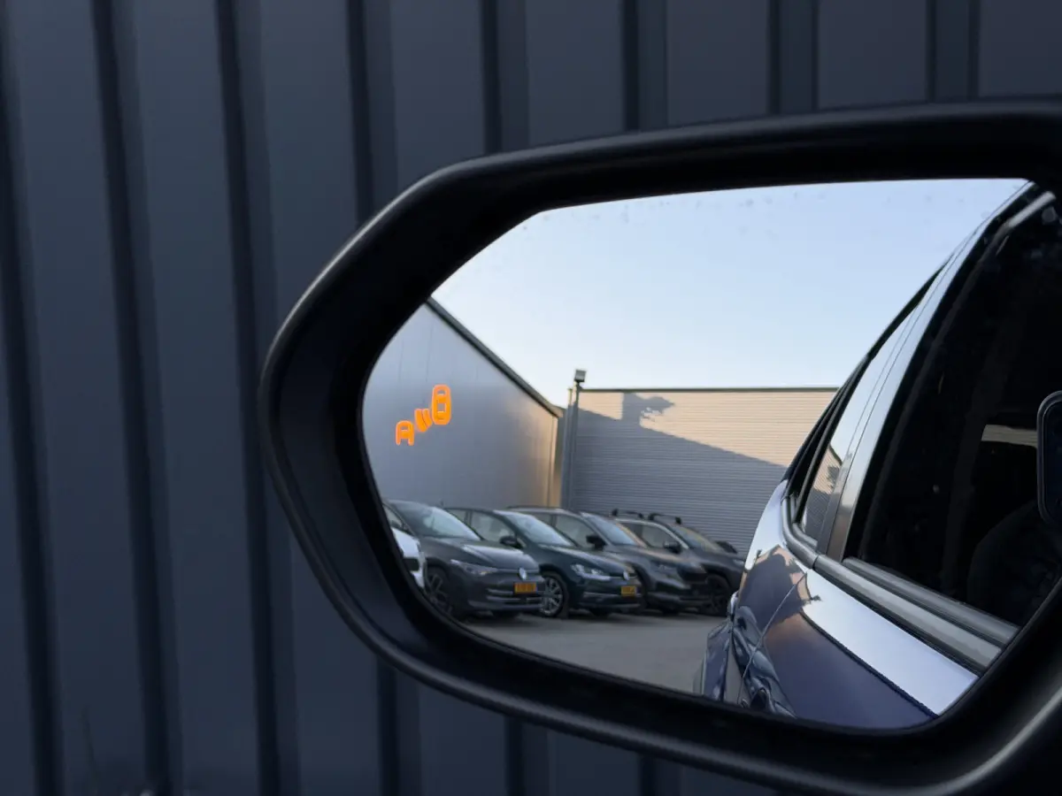 1.5 Hybrid 130 Executive / Bi tone | BSM | Head-up display | PDC V+A | Rijklaar!!