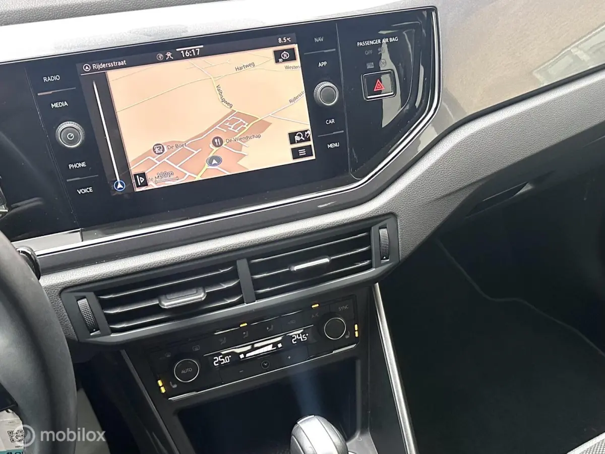 1.0 TSI Highline DSG AUTOMAAT FACELIFT MODEL SFEERVERLICHTING ACHTERUITRIJ CAMERA STOELVERWARMING CLIMATE CONTROLE NETTE AUTO!!