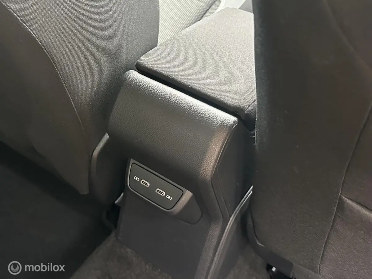 1.0 TSI Highline DSG AUTOMAAT FACELIFT MODEL SFEERVERLICHTING ACHTERUITRIJ CAMERA STOELVERWARMING CLIMATE CONTROLE NETTE AUTO!!
